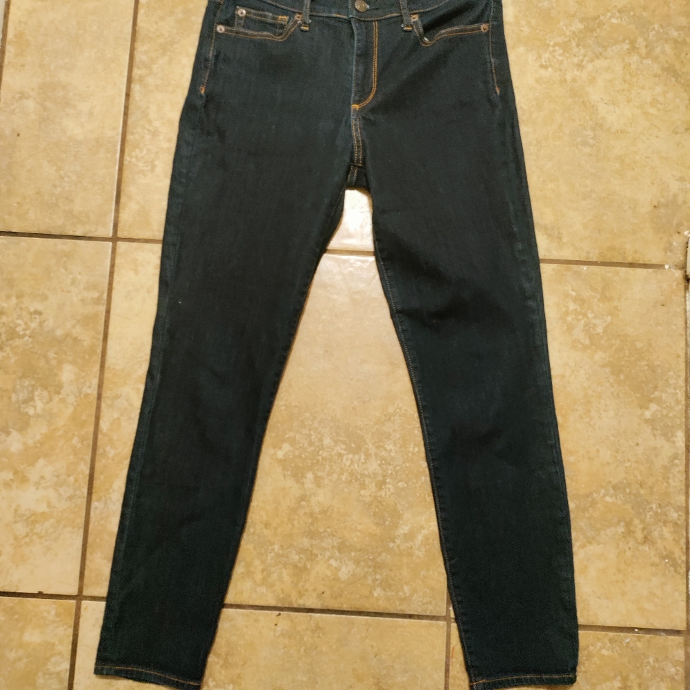 🔥GAP Women's True Skinny Ankle Jeans size 28R! Soft & Like New condition!